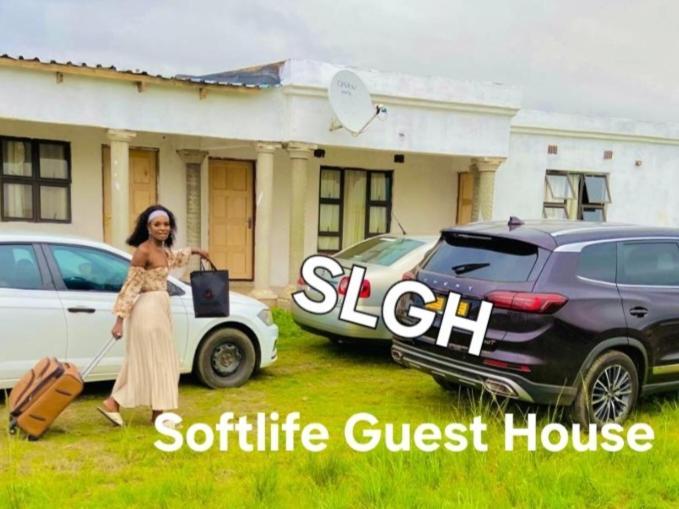 Softlife Guest House Ulundi ภายนอก รูปภาพ