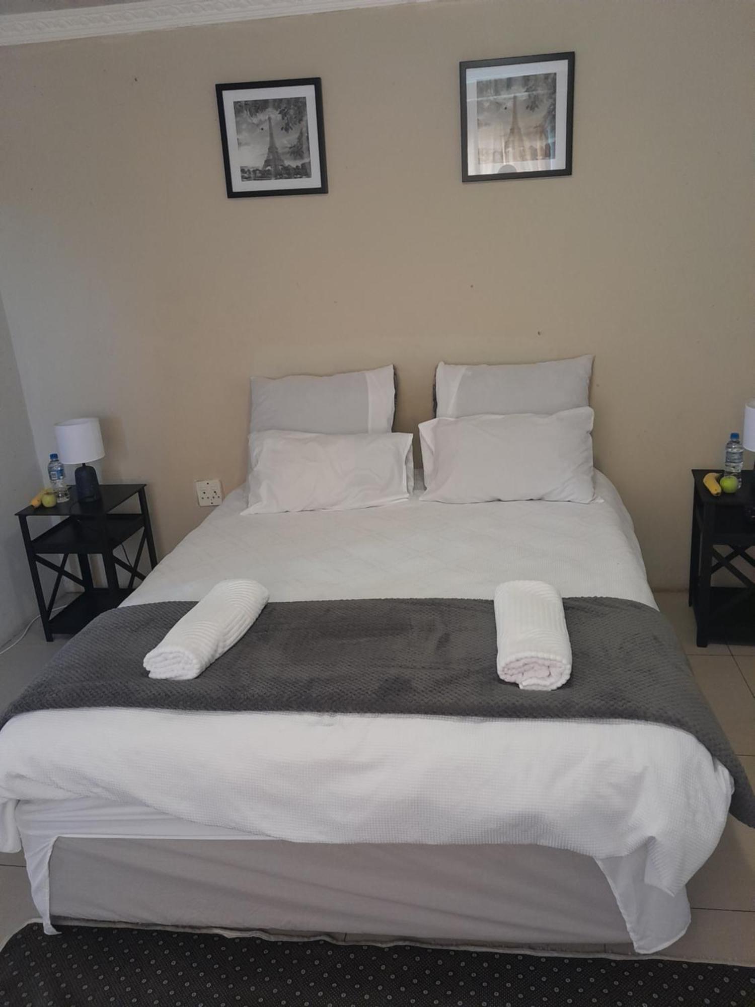 Softlife Guest House Ulundi ภายนอก รูปภาพ